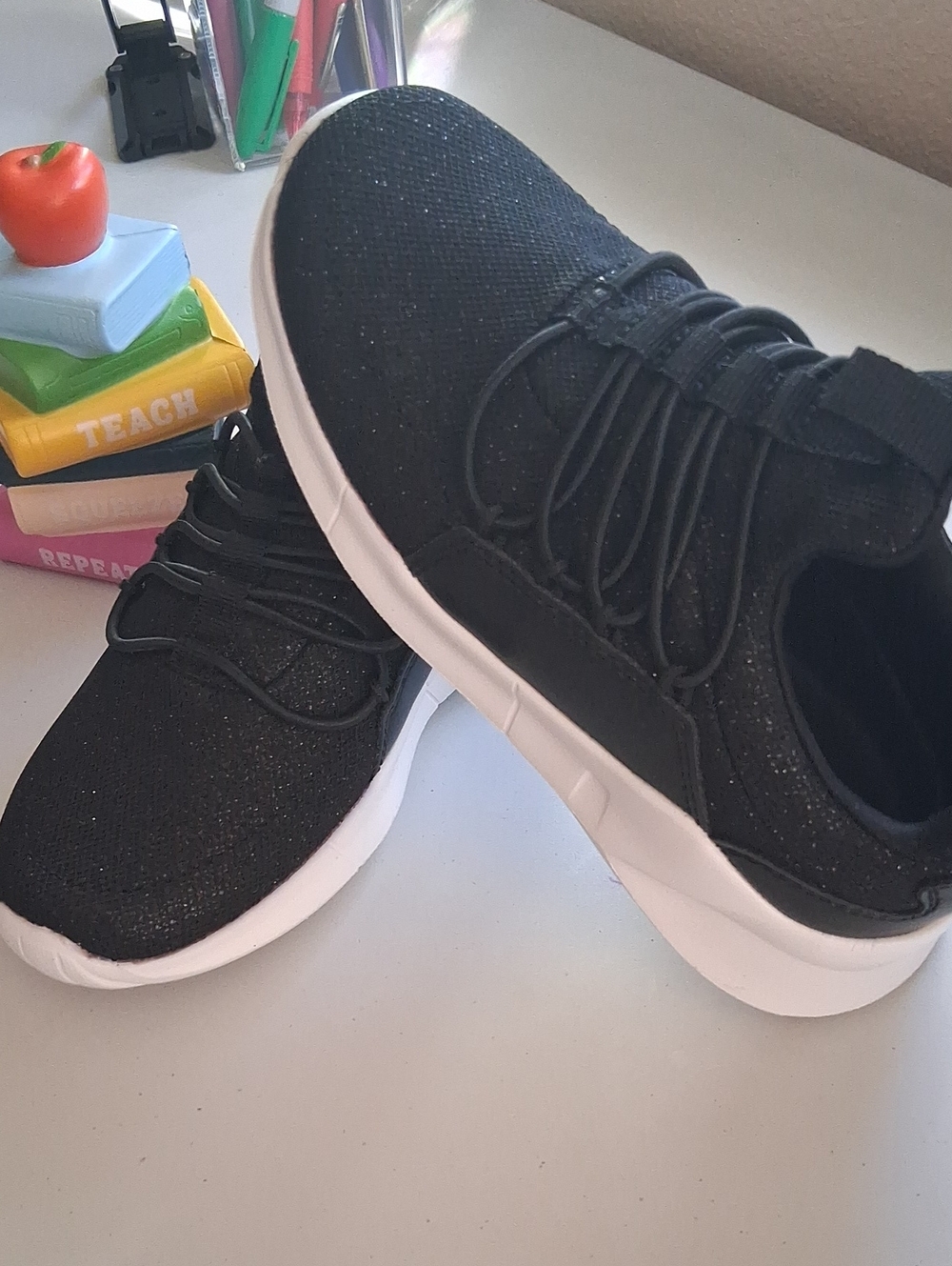 📚The Children's Place Black Sparkle Slip-On Athletic Sneake